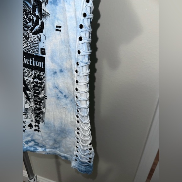 Affliction Rock Speed V-Neck T-Shirt - Picture 3 of 4